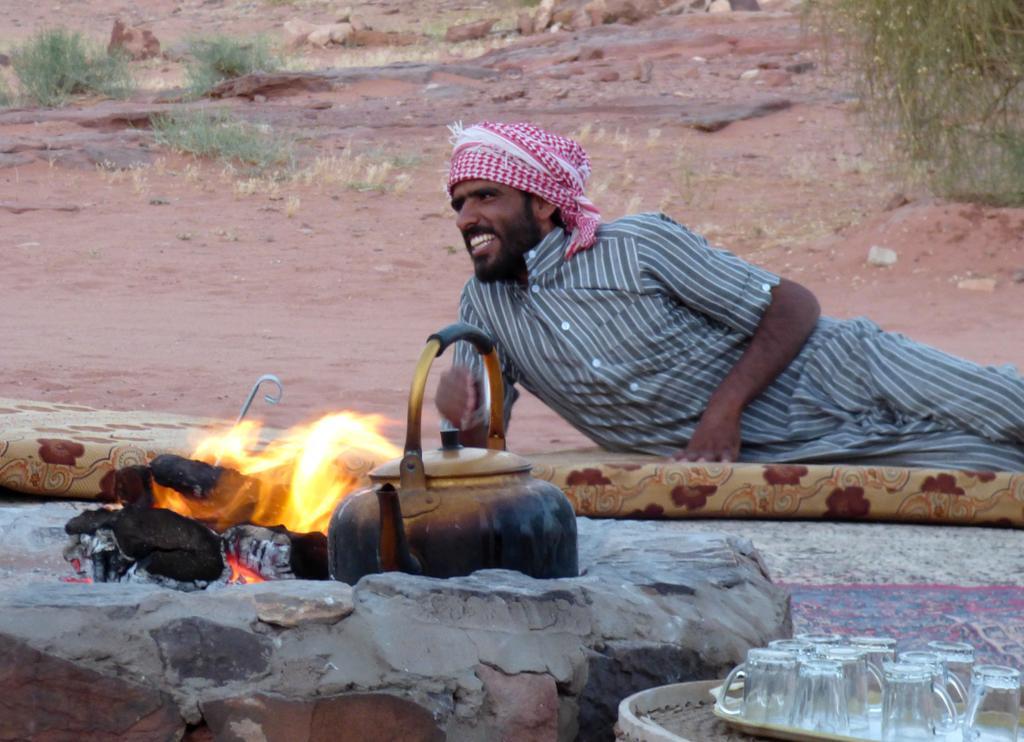 Mohammed Mutlak Camp Hotell Wadi Rum Exteriör bild