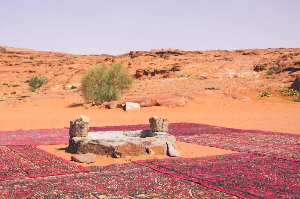 Mohammed Mutlak Camp Hotell Wadi Rum Exteriör bild