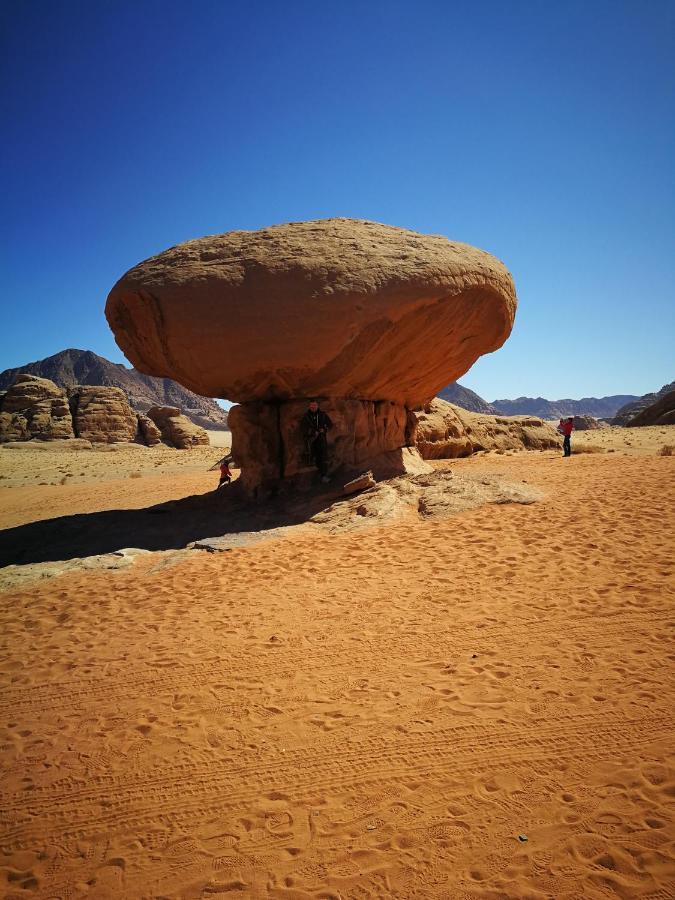 Mohammed Mutlak Camp Hotell Wadi Rum Exteriör bild